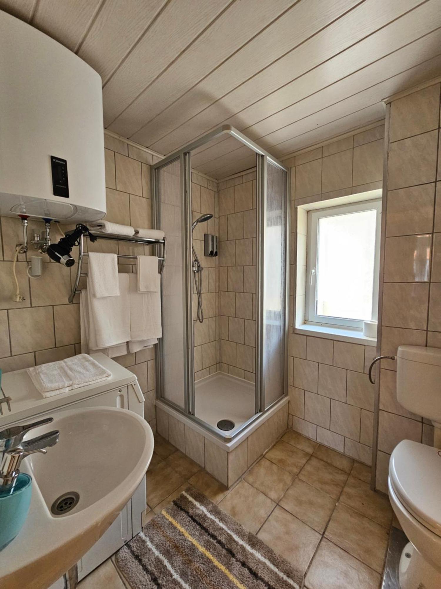 Ferienwohnung In Stadtroda Exterior photo